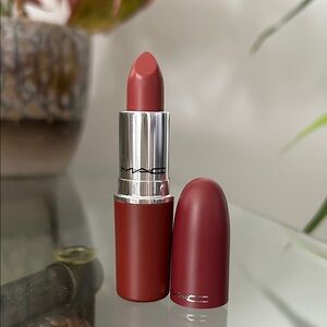 MAC Natural Born Leader - Discontinued